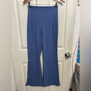 Lululemon leggings wide leg women’s size 6 blue color